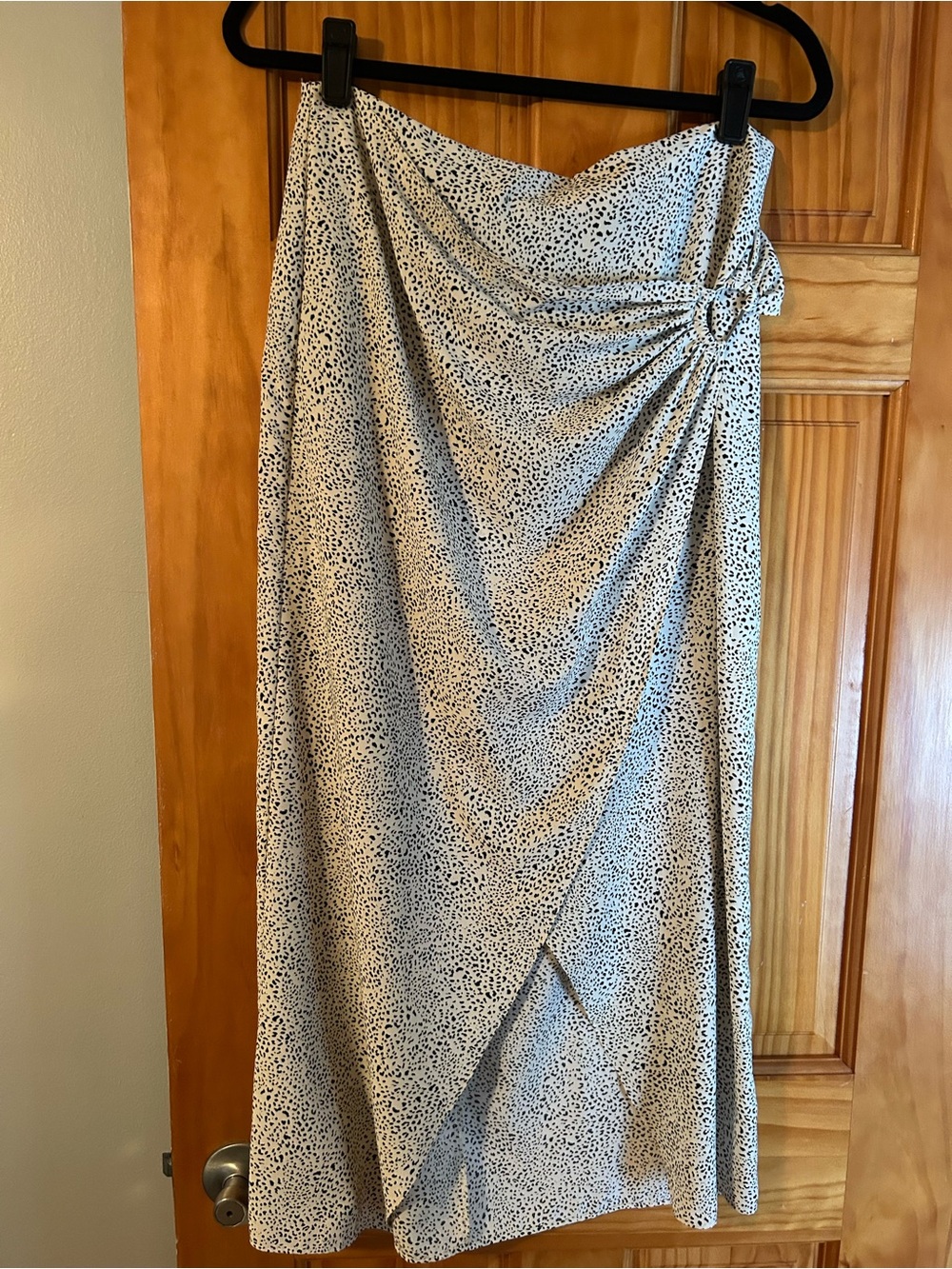 Zara Cream and Black Dotted Ruched Midi Skirt
